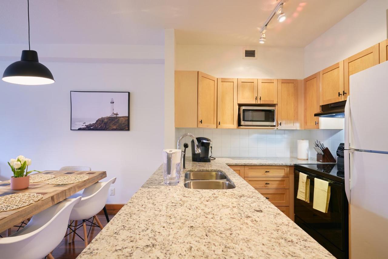 Mtn View Escape With King Size Bed With Outdoor Pool - Banff Pass Included! Daire Canmore Dış mekan fotoğraf